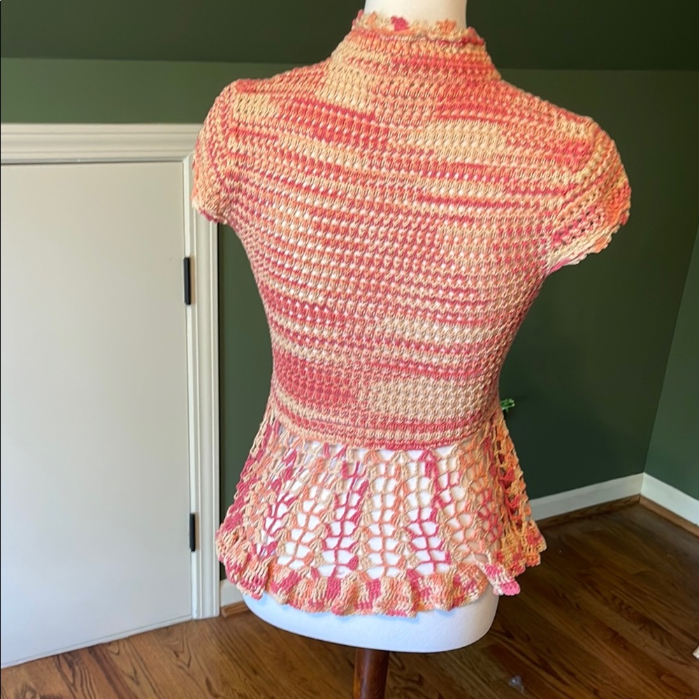 Elegant Crochet Free People Women's Top in coral, pink and Cream - Picture 5 of 12